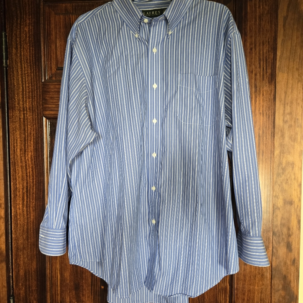 Ralph Lauren Blue and White Casual Button Down Shirt